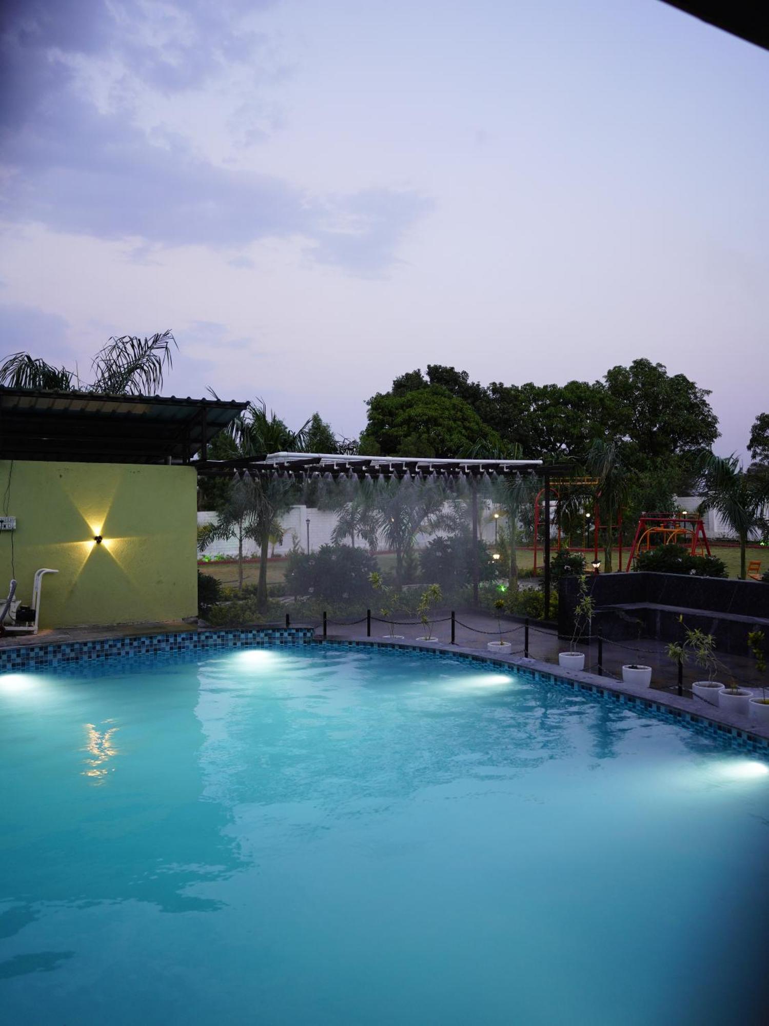 Fun O Farm Luxury Farm Villa Indore Luaran gambar